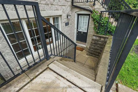 Photo 4 at 102 - 262 St. Helens Avenue, Dufferin Grove, Toronto