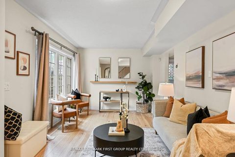 Photo 11 at 102 - 262 St. Helens Avenue, Dufferin Grove, Toronto