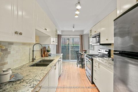 Photo 12 at 102 - 262 St. Helens Avenue, Dufferin Grove, Toronto