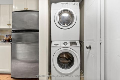 Photo 16 at 102 - 262 St. Helens Avenue, Dufferin Grove, Toronto