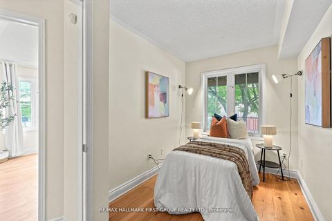 Photo 22 at 102 - 262 St. Helens Avenue, Dufferin Grove, Toronto