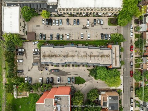 Photo 36 at 102 - 262 St. Helens Avenue, Dufferin Grove, Toronto