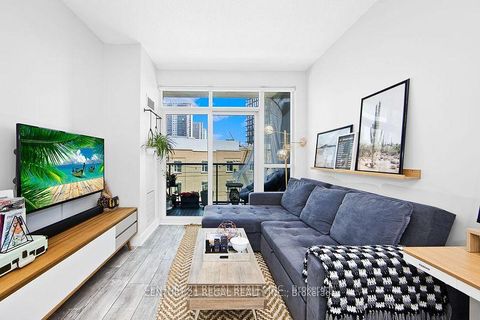 Photo 2 at 406 - 120 Homewood Avenue, North St. James Town, Toronto