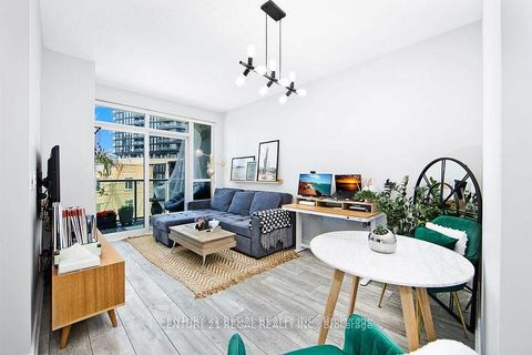 Photo 3 at 406 - 120 Homewood Avenue, North St. James Town, Toronto