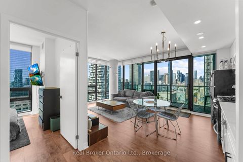 Photo 11 at 2902 - 33 LOMBARD Street, Yonge Corridor, Toronto