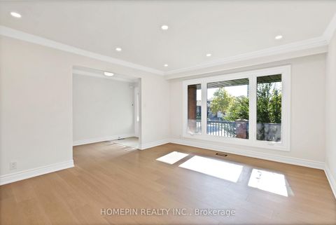 Photo 5 at 54 Elmartin Drive, Steeles, Toronto