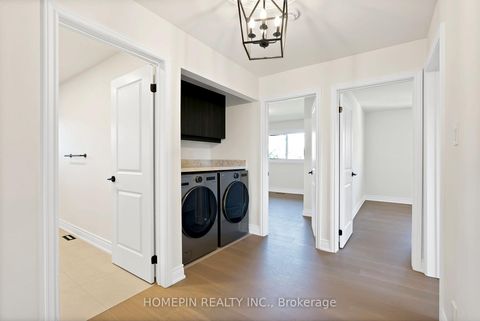 Photo 14 at 54 Elmartin Drive, Steeles, Toronto