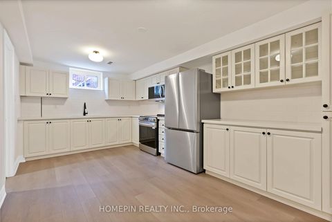 Photo 26 at 54 Elmartin Drive, Steeles, Toronto