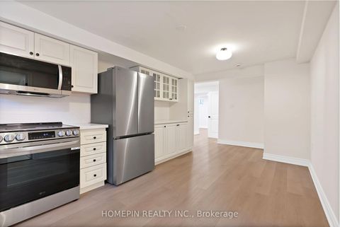 Photo 27 at 54 Elmartin Drive, Steeles, Toronto