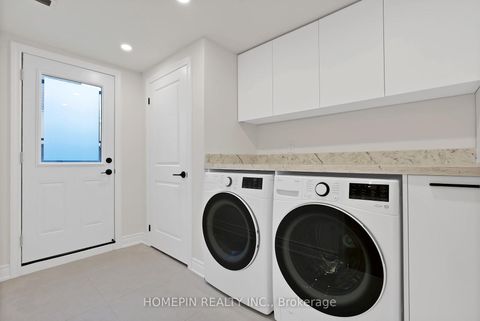 Photo 32 at 54 Elmartin Drive, Steeles, Toronto