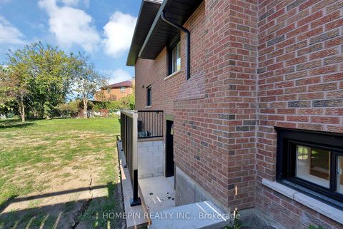 Photo 41 at 54 Elmartin Drive, Steeles, Toronto