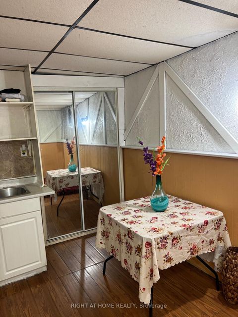 Photo 30 at 46 - 452 Silverstone Drive, Jamestown, Toronto