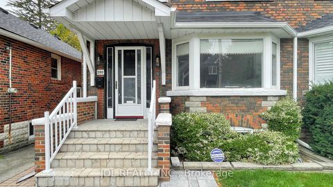 Photo 1 at 280 Fairlawn Avenue, Lawrence Park North, Toronto