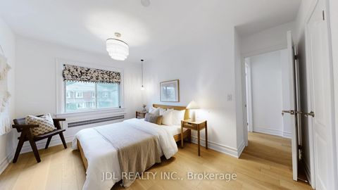 Photo 15 at 280 Fairlawn Avenue, Lawrence Park North, Toronto