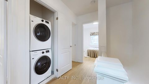 Photo 29 at 280 Fairlawn Avenue, Lawrence Park North, Toronto