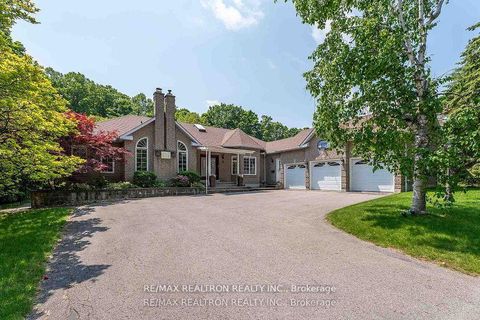 Photo 0 at 15 Treegrove Circle, Hills of St Andrew, Aurora