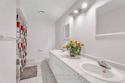 Photo 37 at 15 Treegrove Circle, Hills of St Andrew, Aurora