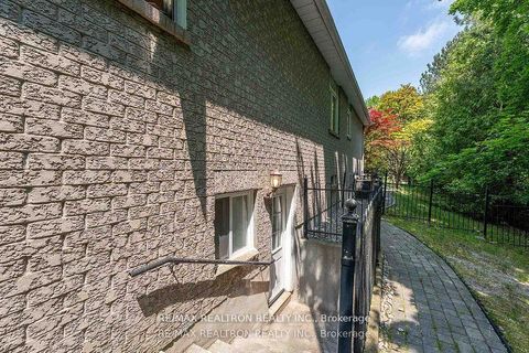 Photo 39 at 15 Treegrove Circle, Hills of St Andrew, Aurora