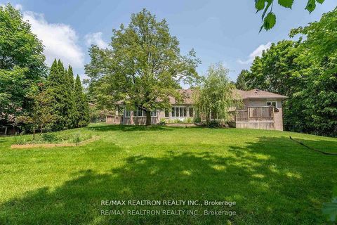 Photo 41 at 15 Treegrove Circle, Hills of St Andrew, Aurora