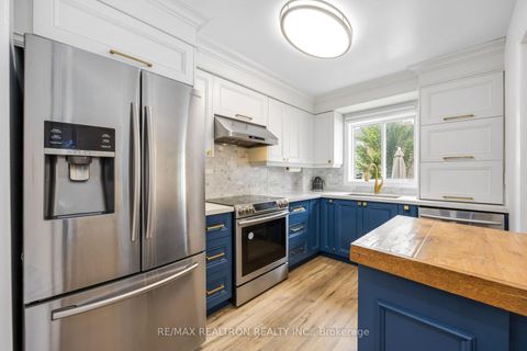 Photo 6 at 21 Hacienda Drive, Oak Ridges Lake Wilcox, Richmond Hill