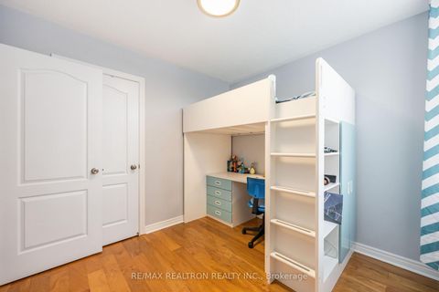 Photo 10 at 21 Hacienda Drive, Oak Ridges Lake Wilcox, Richmond Hill