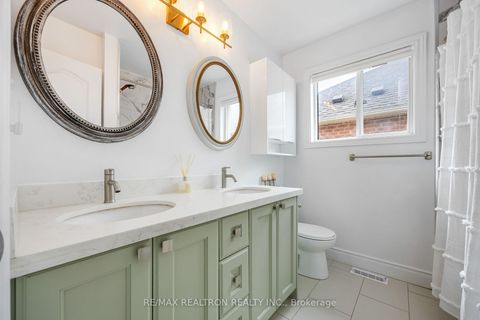 Photo 11 at 21 Hacienda Drive, Oak Ridges Lake Wilcox, Richmond Hill Photo 11 at 21 Hacienda Drive, Oak Ridges Lake Wilcox, Richmond Hill
