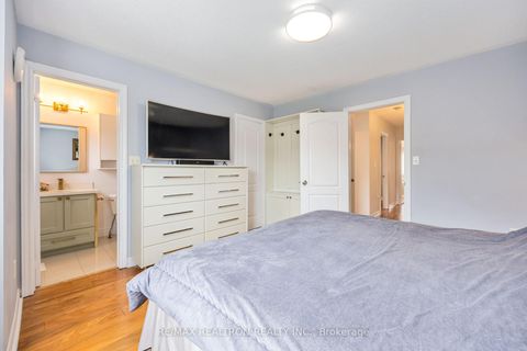 Photo 13 at 21 Hacienda Drive, Oak Ridges Lake Wilcox, Richmond Hill