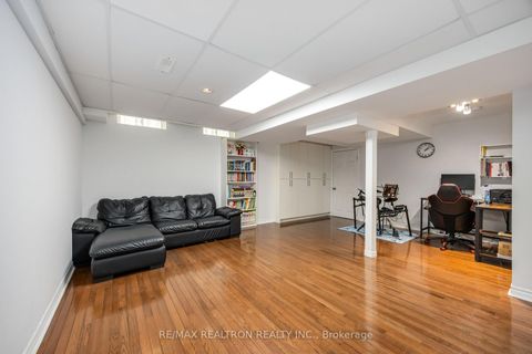 Photo 16 at 21 Hacienda Drive, Oak Ridges Lake Wilcox, Richmond Hill Photo 16 at 21 Hacienda Drive, Oak Ridges Lake Wilcox, Richmond Hill