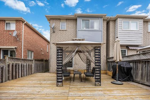 Photo 20 at 21 Hacienda Drive, Oak Ridges Lake Wilcox, Richmond Hill Photo 20 at 21 Hacienda Drive, Oak Ridges Lake Wilcox, Richmond Hill