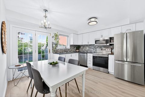 Photo 12 at 112 Sandfield Drive, Aurora Highlands, Aurora