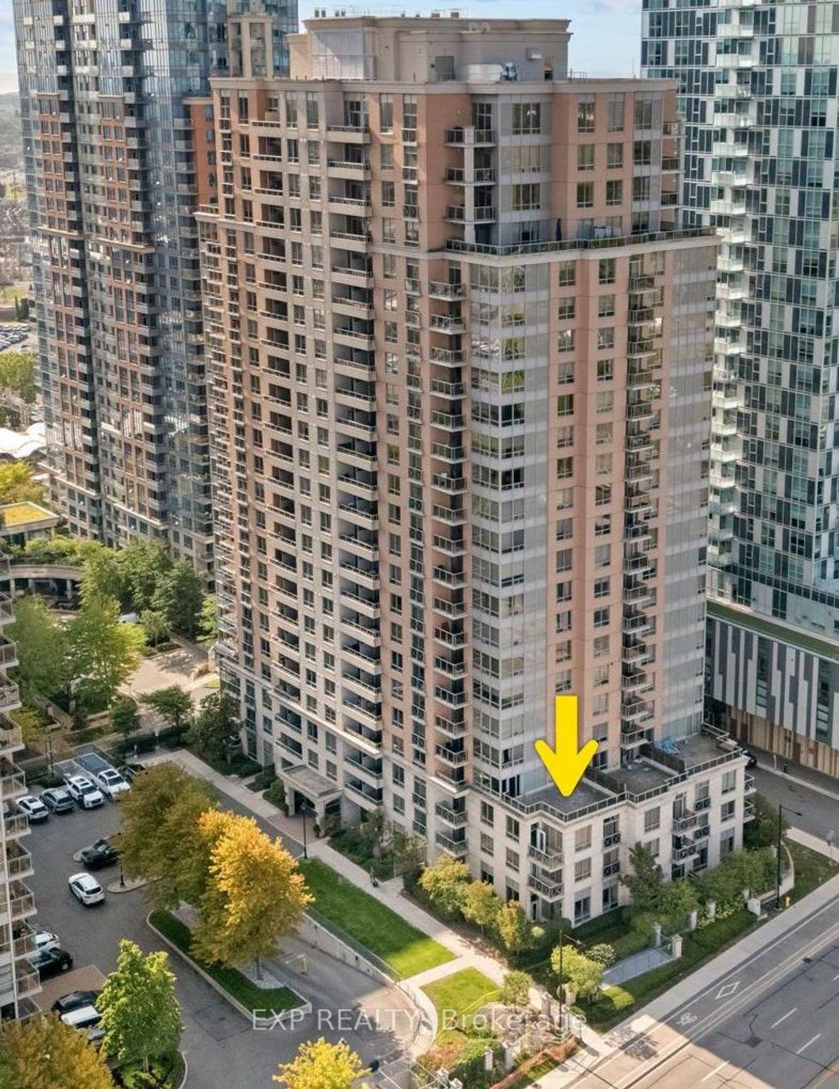 420 - 5233 Dundas Street W, City Centre West, Toronto 