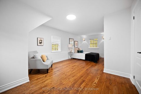 Photo 22 at 118 Anndale Drive, Willowdale East, Toronto