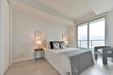 Photo 14 at 1602 - 5 Buttermill Avenue, Vaughan Corporate Centre, Vaughan