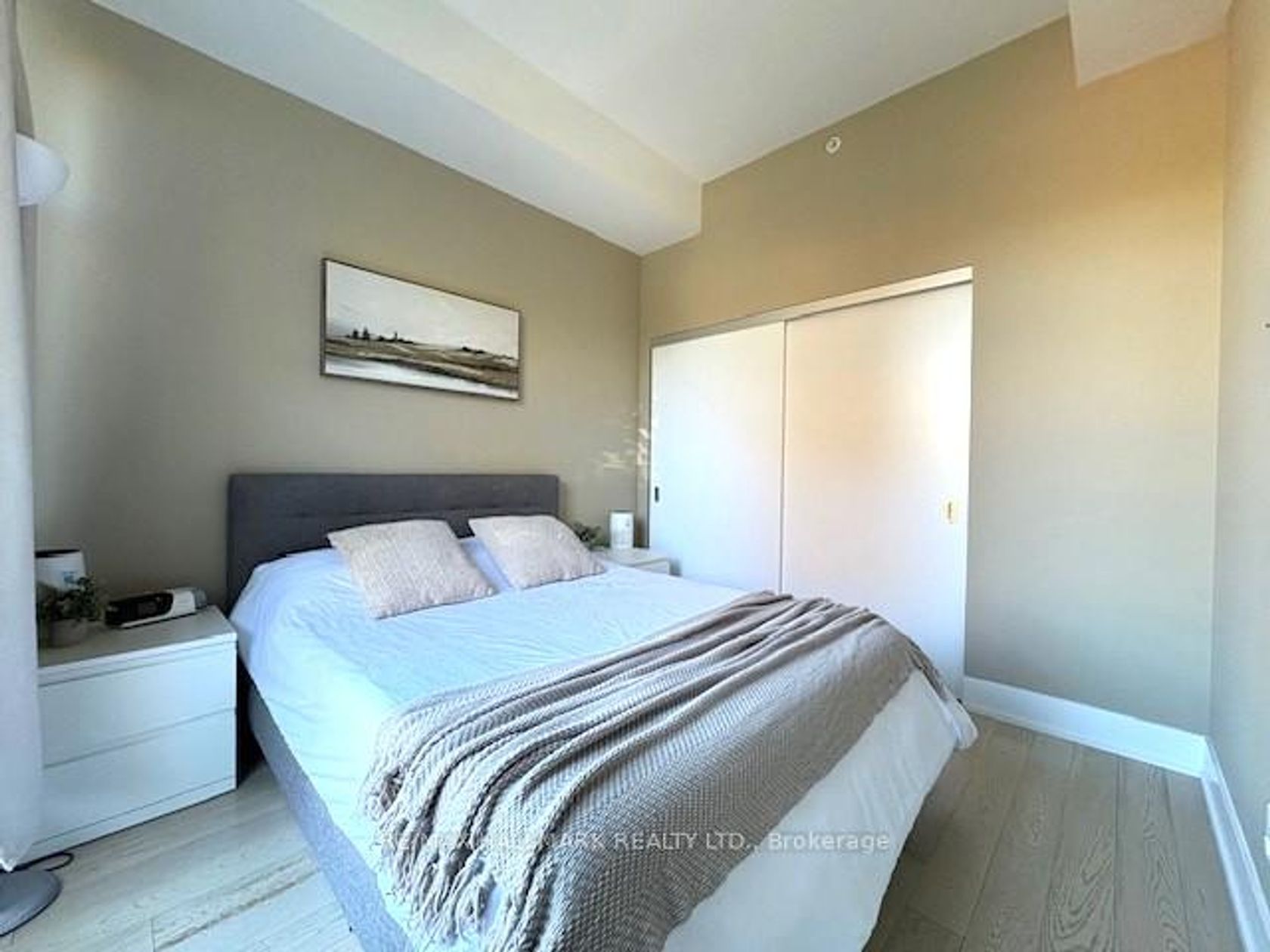 Photo 14 at 313 - 66 Kippendavie Avenue, The Beaches, Toronto Photo 14 at 313 - 66 Kippendavie Avenue, The Beaches, Toronto
