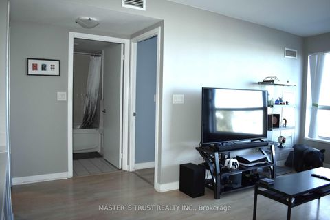 Photo 6 at 702 - 36 Lee Centre Drive, Woburn, Toronto