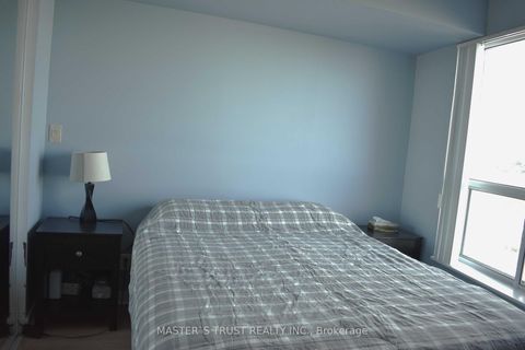 Photo 11 at 702 - 36 Lee Centre Drive, Woburn, Toronto