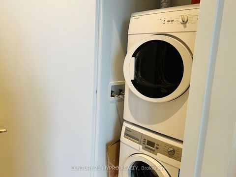 Photo 6 at 5809 - 7 Grenville Street, Bay Street Corridor, Toronto