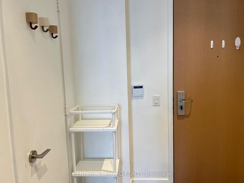 Photo 14 at 5809 - 7 Grenville Street, Bay Street Corridor, Toronto Photo 14 at 5809 - 7 Grenville Street, Bay Street Corridor, Toronto