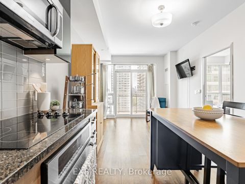 Photo 3 at 1018 - 98 Lillian Street, Mount Pleasant West, Toronto