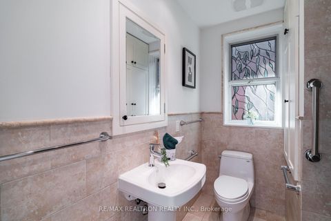 Photo 17 at 111 Sutherland Drive, Leaside, Toronto