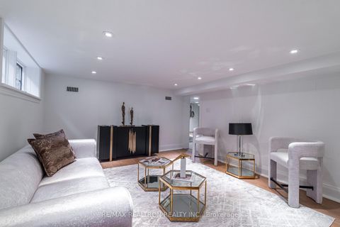 Photo 19 at 111 Sutherland Drive, Leaside, Toronto