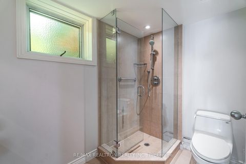 Photo 24 at 111 Sutherland Drive, Leaside, Toronto