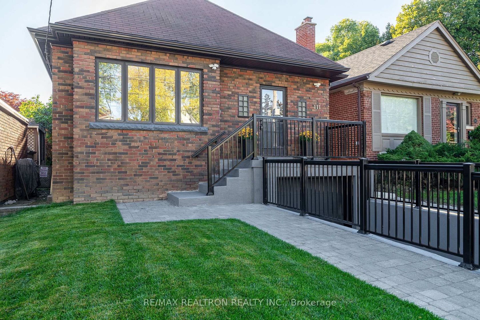 Photo 3 at 111 Sutherland Drive, Leaside, Toronto Photo 3 at 111 Sutherland Drive, Leaside, Toronto