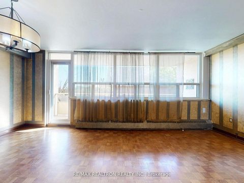 Photo 10 at 410 - 360 Ridelle Avenue, Belgravia, Toronto