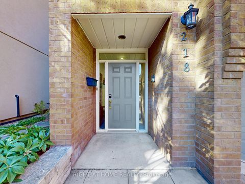Photo 2 at 218 Erskine Avenue, Mount Pleasant East, Toronto