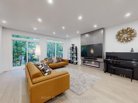 Photo 3 at 218 Erskine Avenue, Mount Pleasant East, Toronto