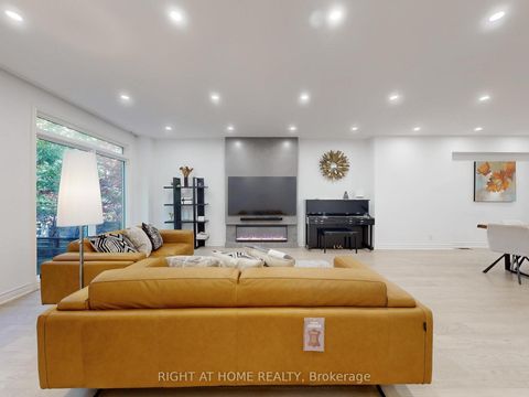 Photo 4 at 218 Erskine Avenue, Mount Pleasant East, Toronto