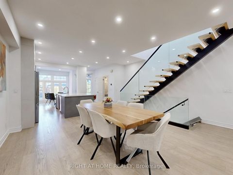 Photo 7 at 218 Erskine Avenue, Mount Pleasant East, Toronto