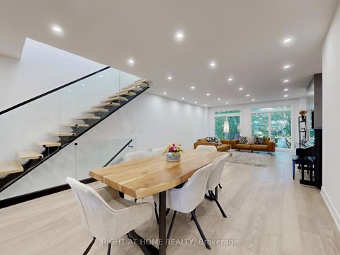 Photo 9 at 218 Erskine Avenue, Mount Pleasant East, Toronto