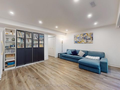 Photo 34 at 218 Erskine Avenue, Mount Pleasant East, Toronto